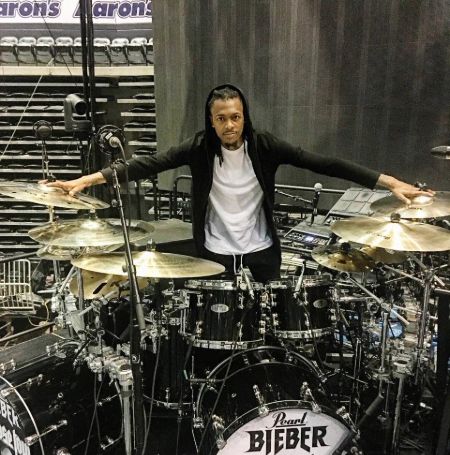 Devon is currently associated with Avedis Zildjian Company.